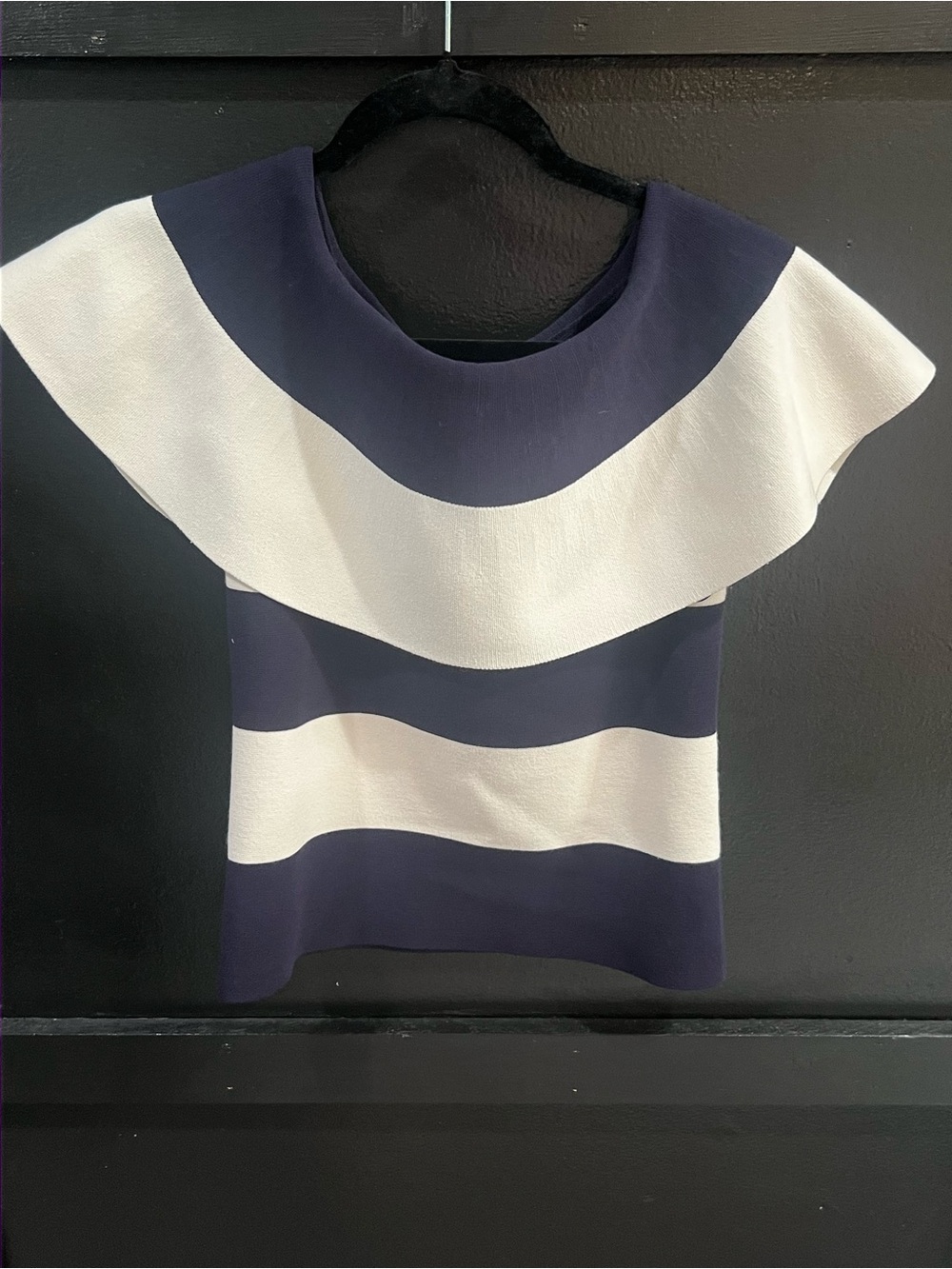 Ann Tyalor Stunning Navy and White Striped Off-Shoulder Two Piece Set - Picture 2 of 8